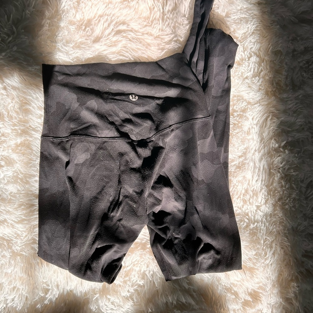 Lululemon align leggings 28” - Camo - Size 0
